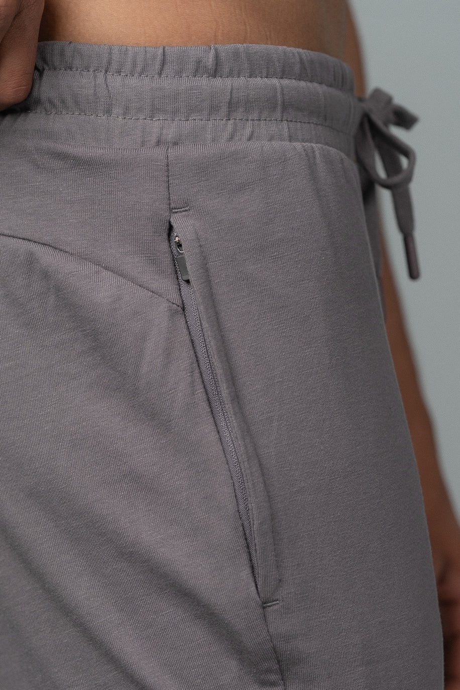 Combed Cotton Side Sew Panel Smart Fit Zipper Pocket Track Pant Dark Grey ETK5