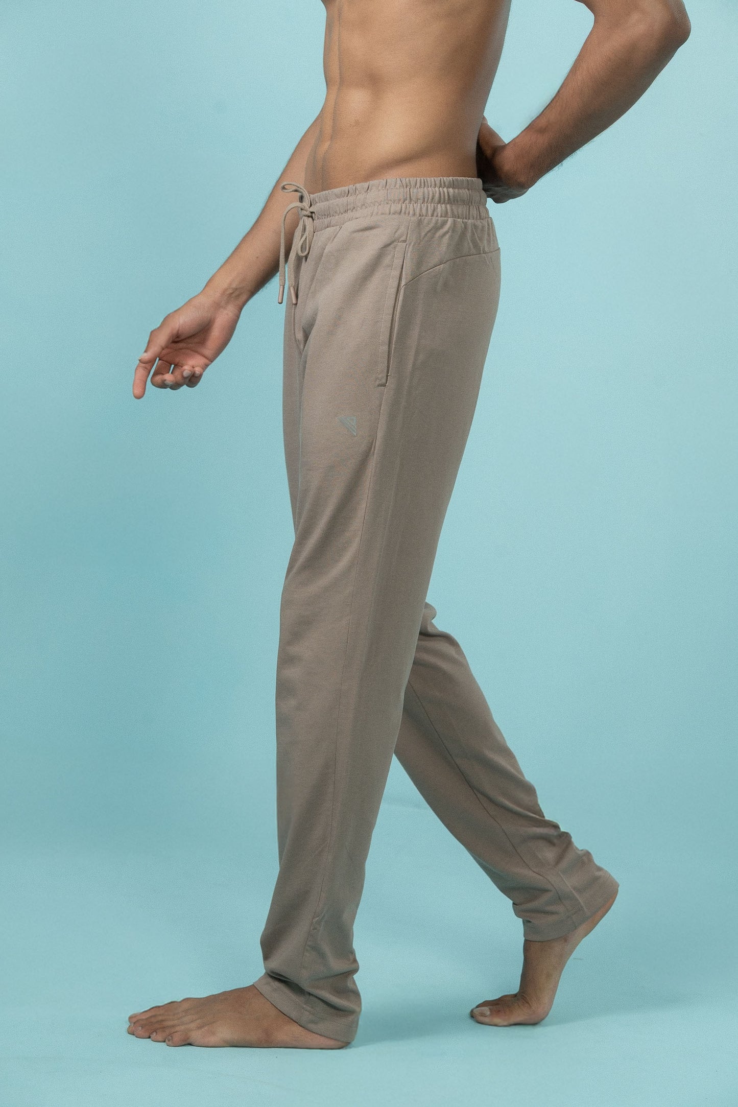 Combed Cotton Side Sew Panel Smart Fit Zipper Pocket Track Pant Taupe Brown ETK9