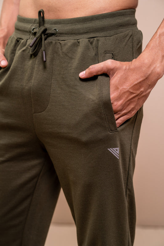 Men Combed Cotton Rich Jogger with Side Pockets Olive Green EJ6